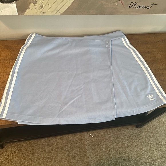 Adidas Sky Blue Skirt with White Accents - Picture 3 of 6